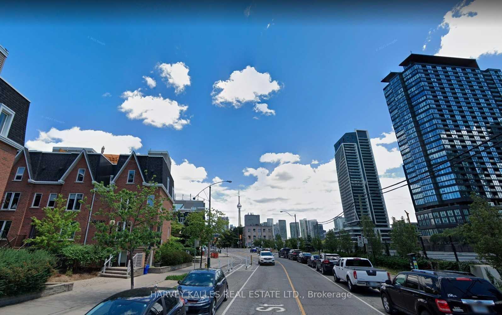 28 Douro Street 220, Toronto Unit: 220