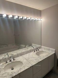 18 Lower Village Gate PH4, Toronto Unit: PH4