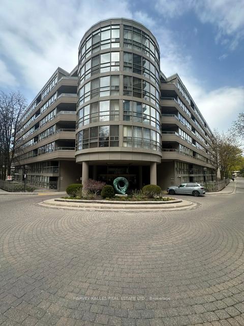 18 Lower Village Gate PH4, Toronto Unit: PH4