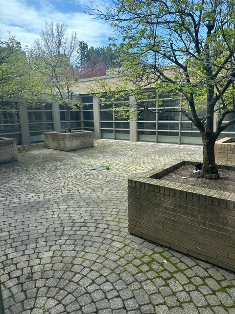 18 Lower Village Gate PH4, Toronto Unit: PH4