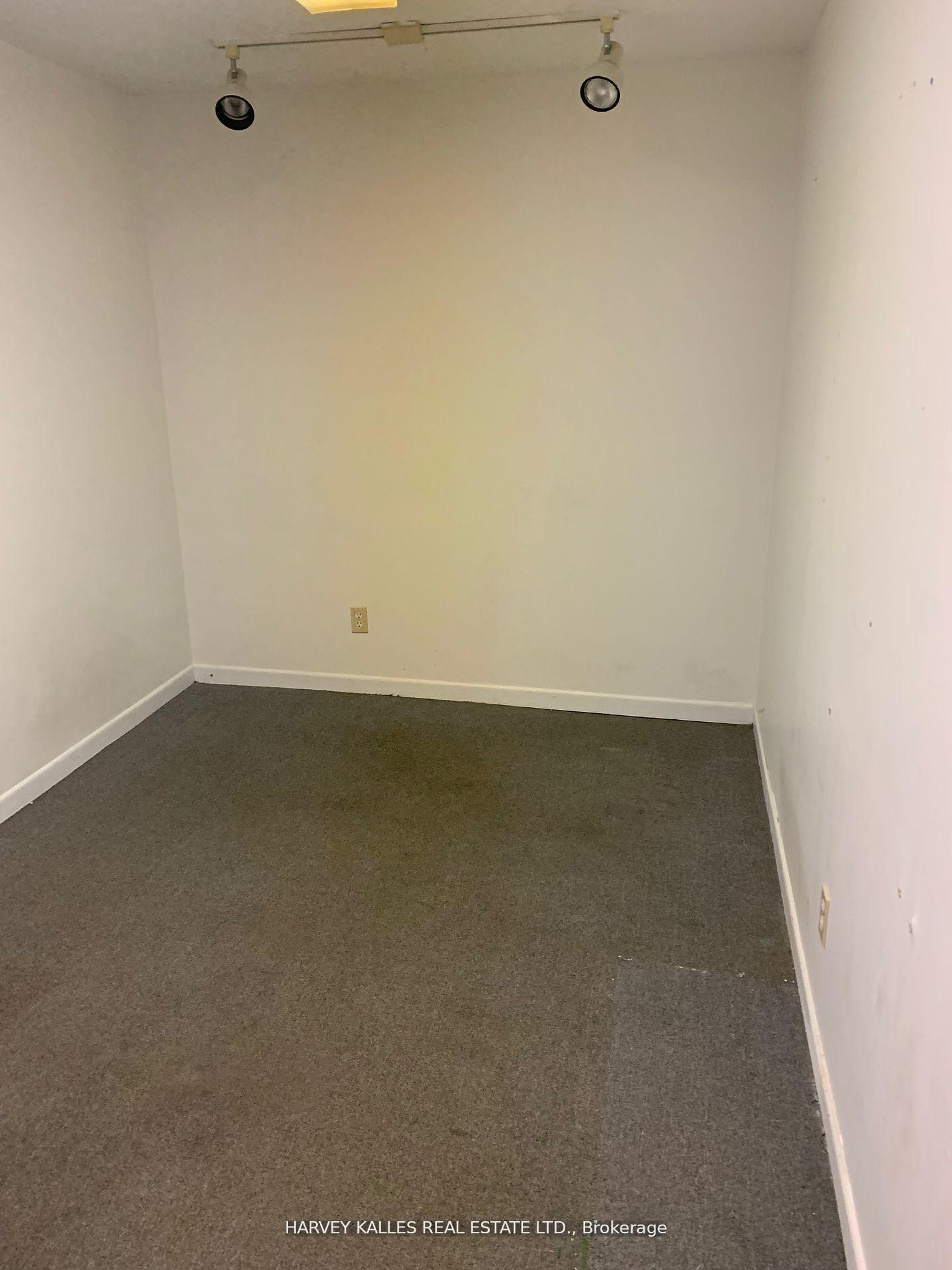 258 Wilson Avenue B100, Toronto Unit: B100