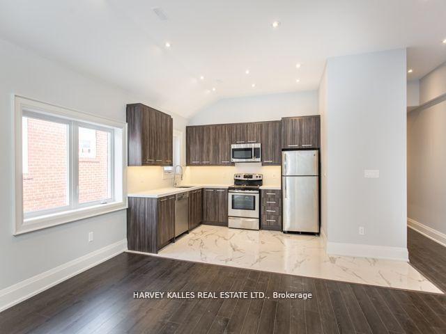 989 Avenue Road Upper, Toronto Unit: Upper