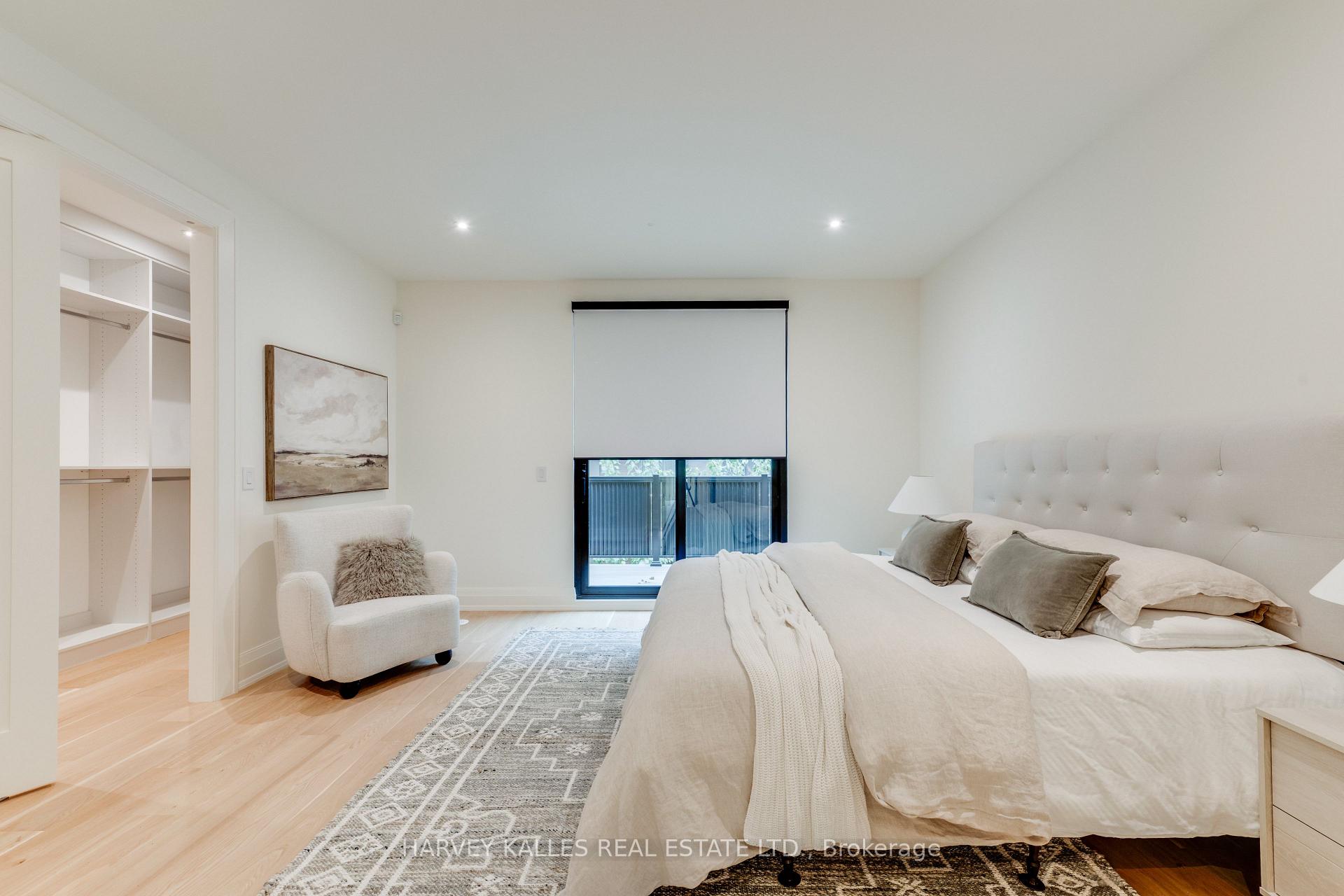 32 Evergreen Gardens, Toronto