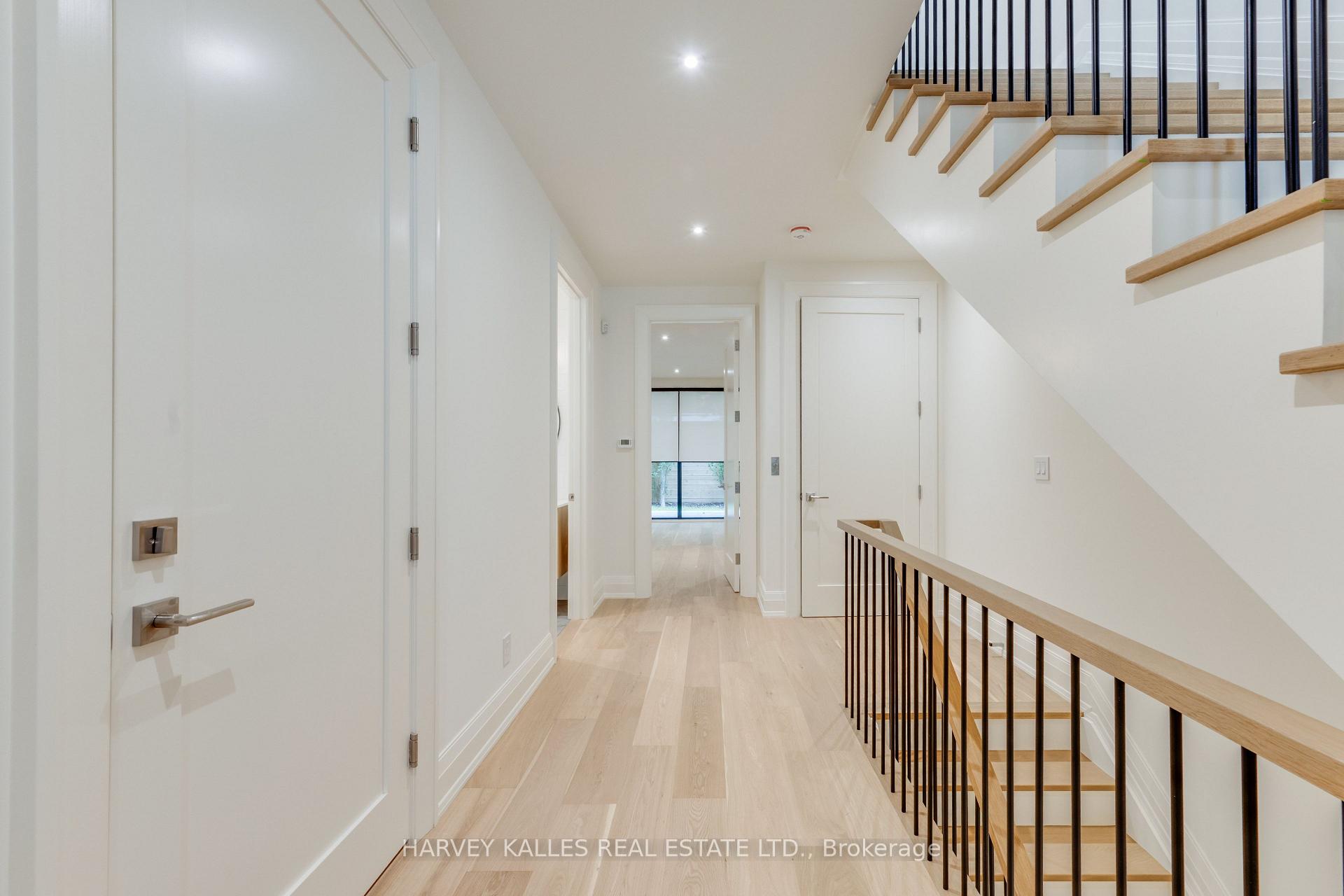 32 Evergreen Gardens, Toronto