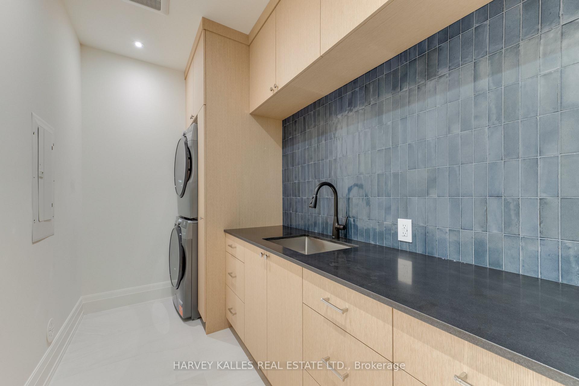 32 Evergreen Gardens, Toronto