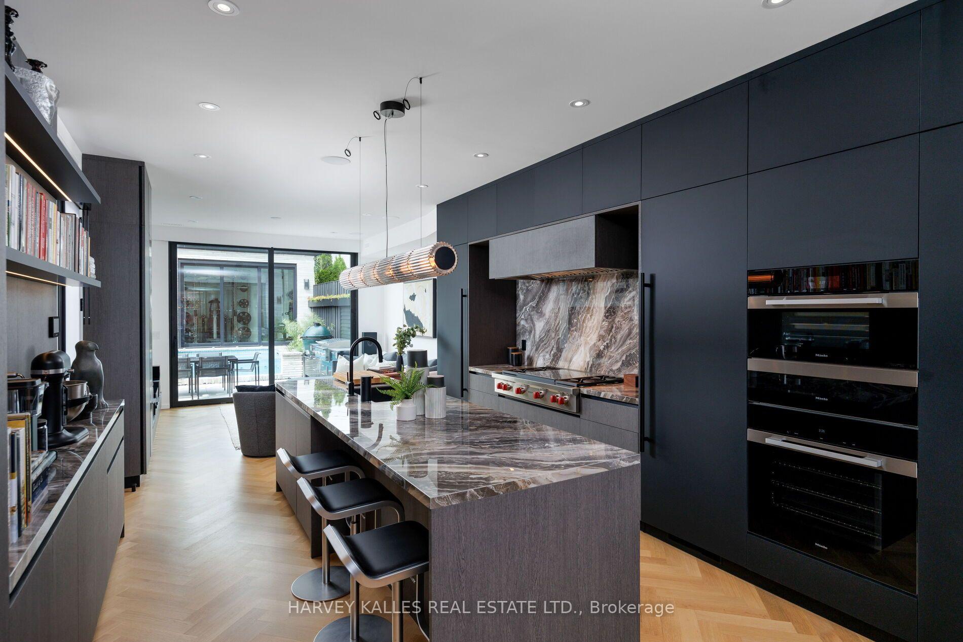 22 Foxley Street, Toronto