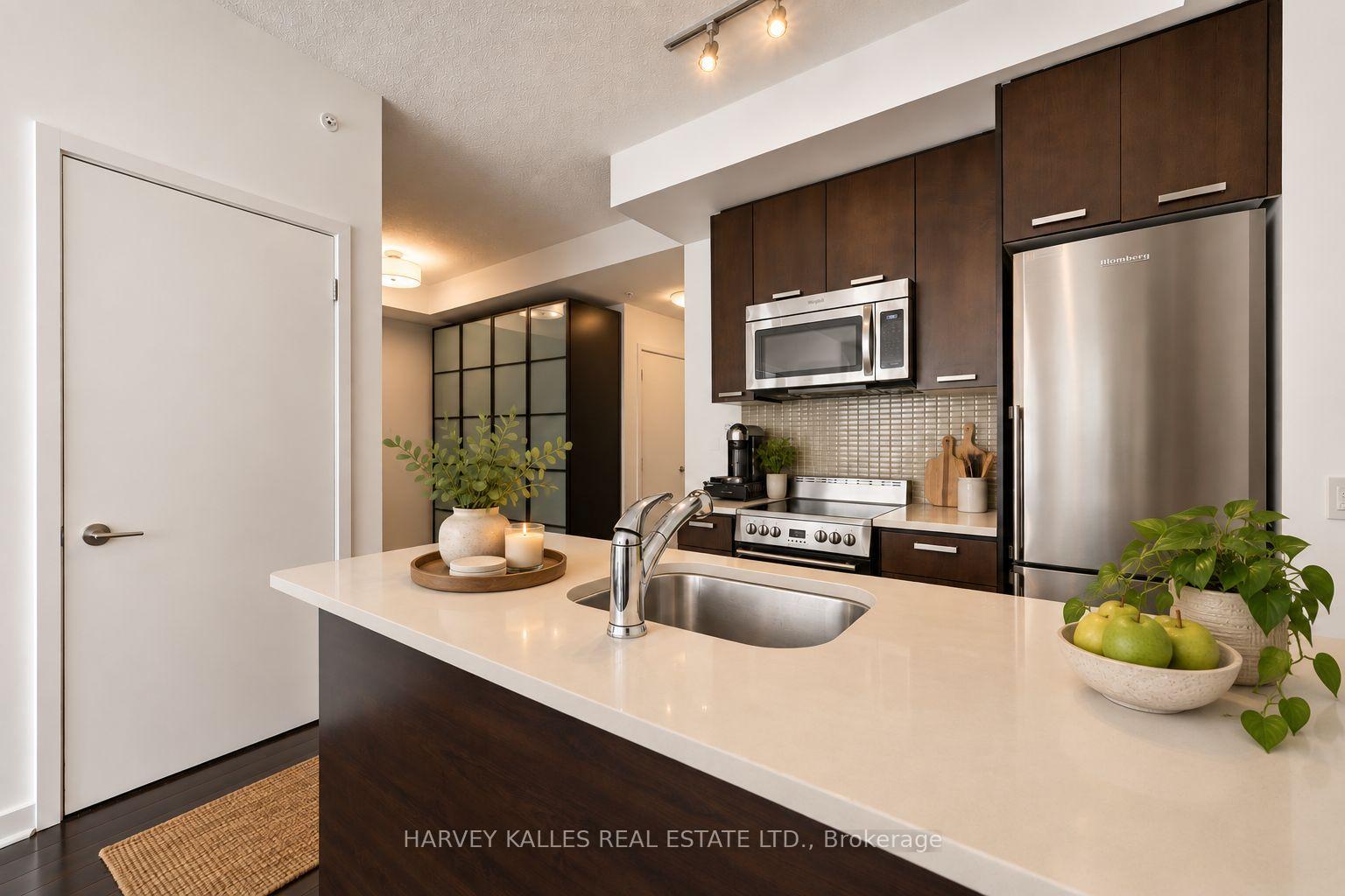 295 Adelaide Street W 4208, Toronto Unit: 4208