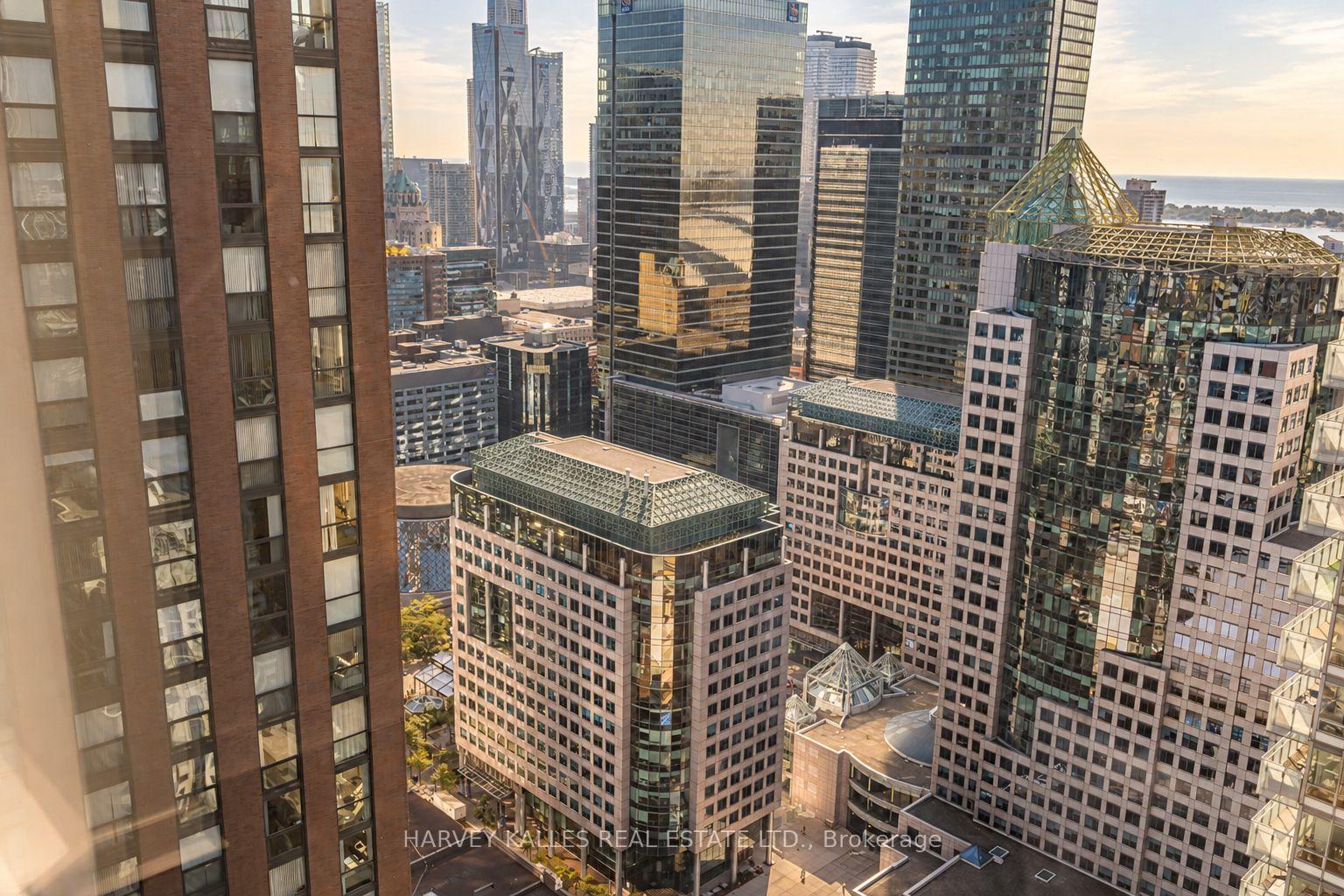 295 Adelaide Street W 4208, Toronto Unit: 4208