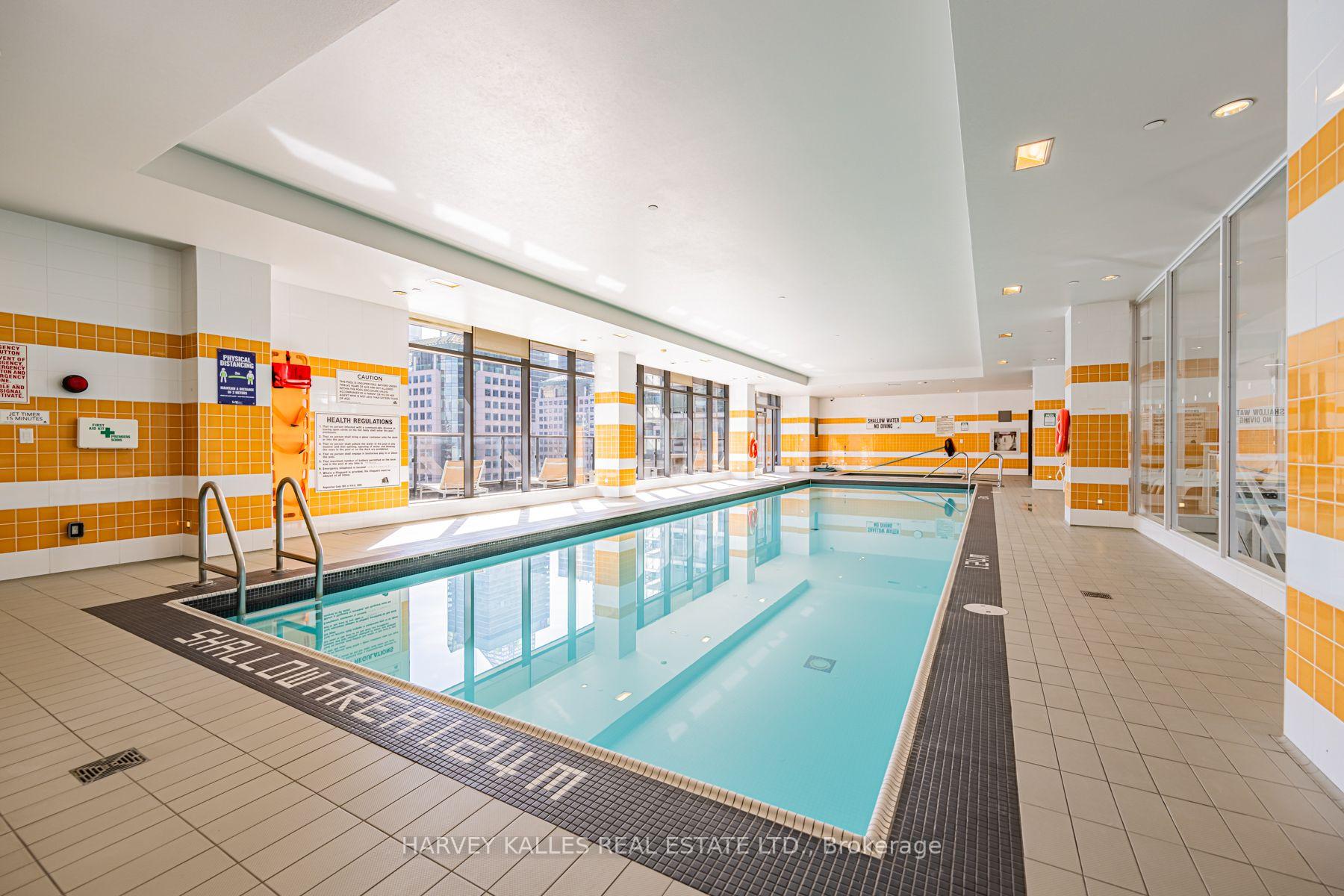 295 Adelaide Street W 4208, Toronto Unit: 4208