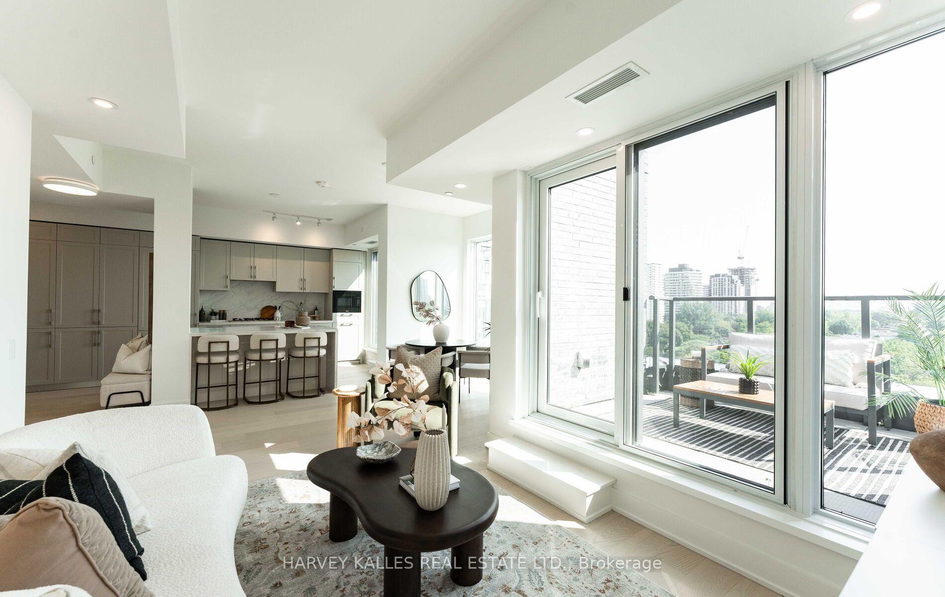 8 Manor Road W LPH2, Toronto Unit: LPH2