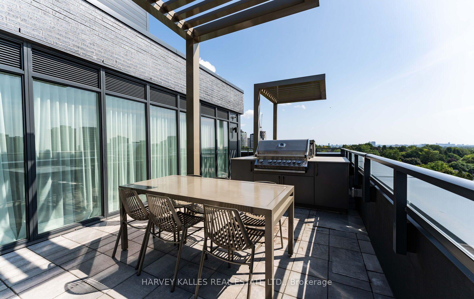 8 Manor Road W LPH2, Toronto Unit: LPH2