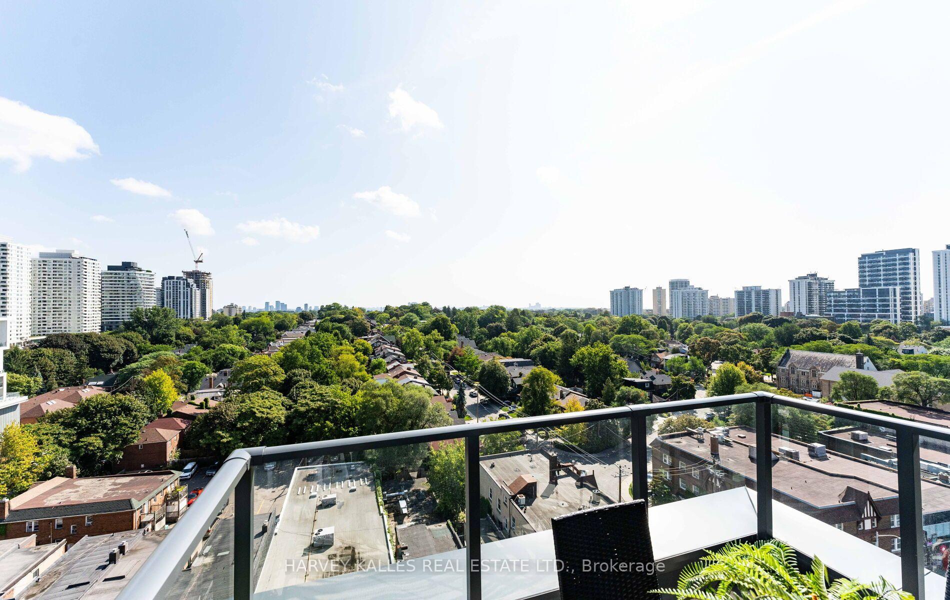 8 Manor Road W LPH2, Toronto Unit: LPH2