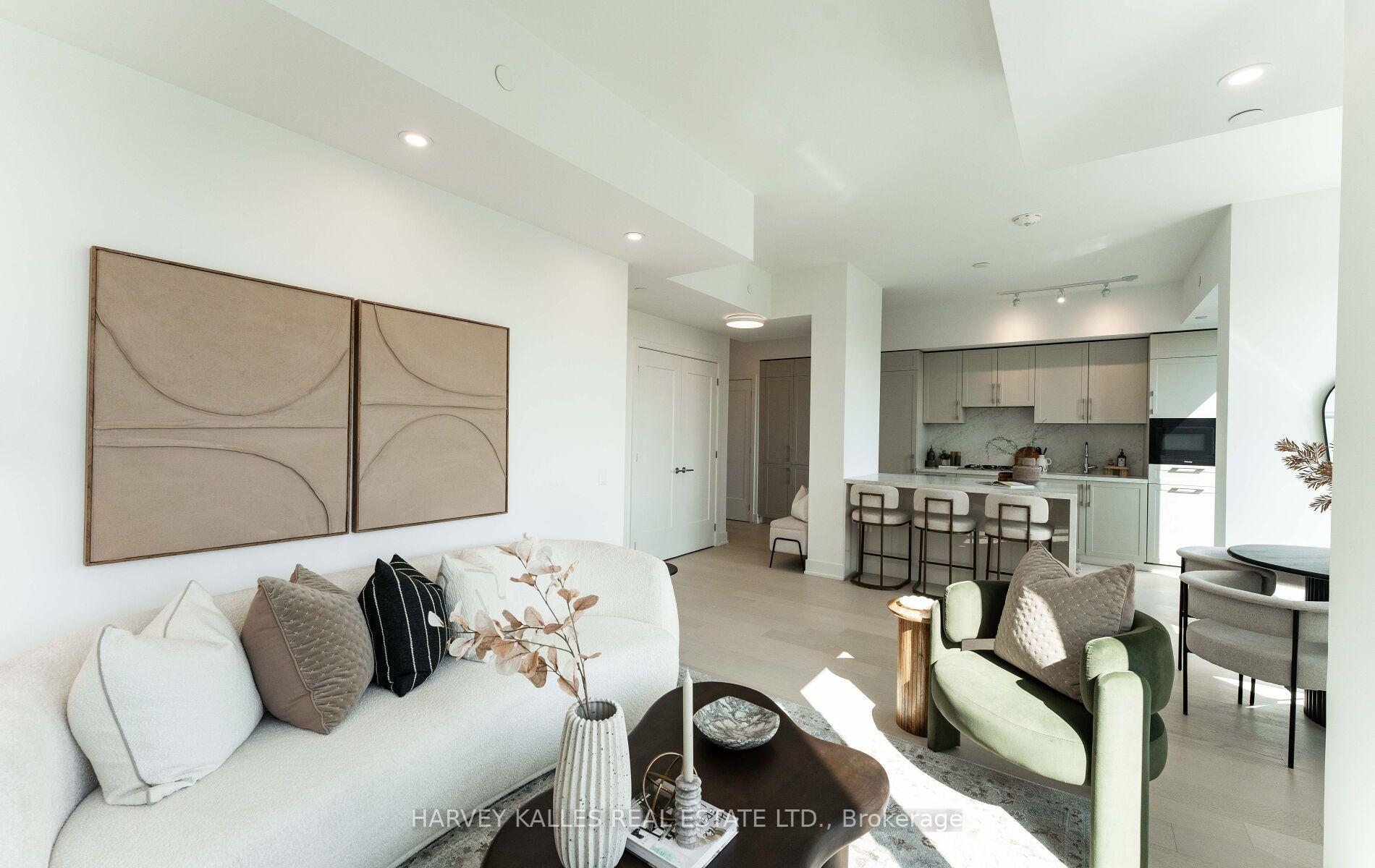8 Manor Road W LPH2, Toronto Unit: LPH2
