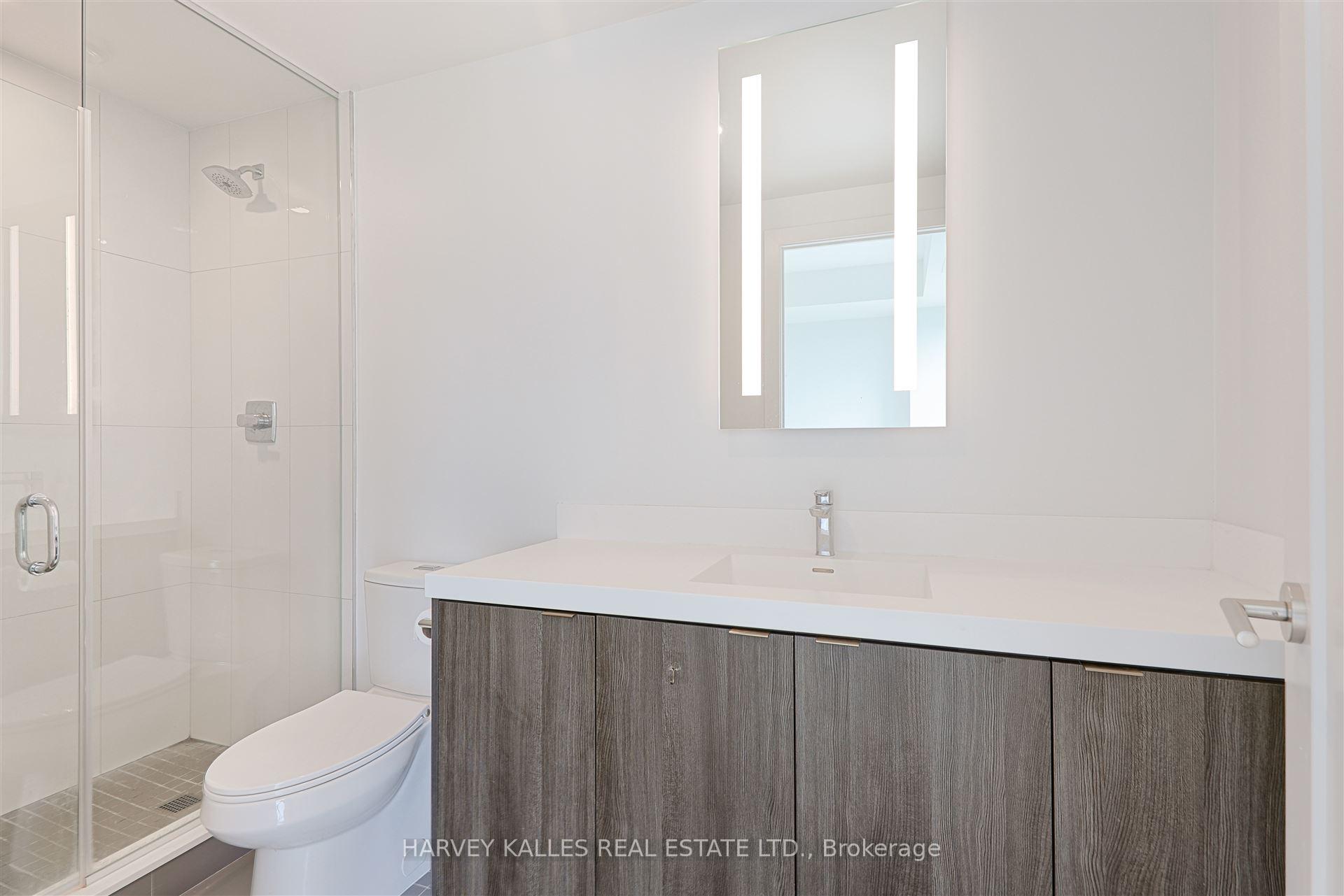 30 Inn The Park Drive 4209, Toronto Unit: 4209