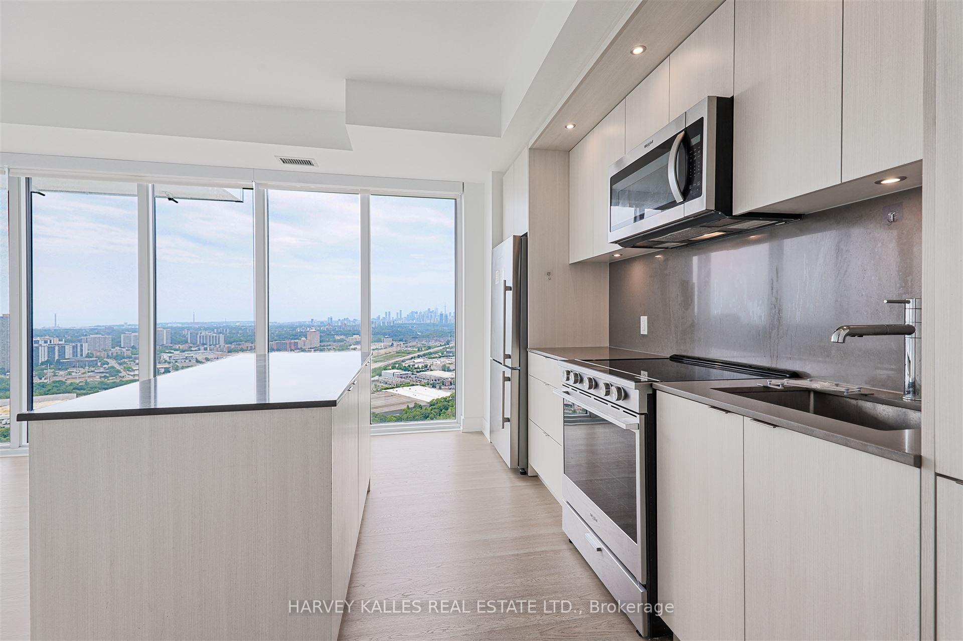 30 Inn The Park Drive 4209, Toronto Unit: 4209