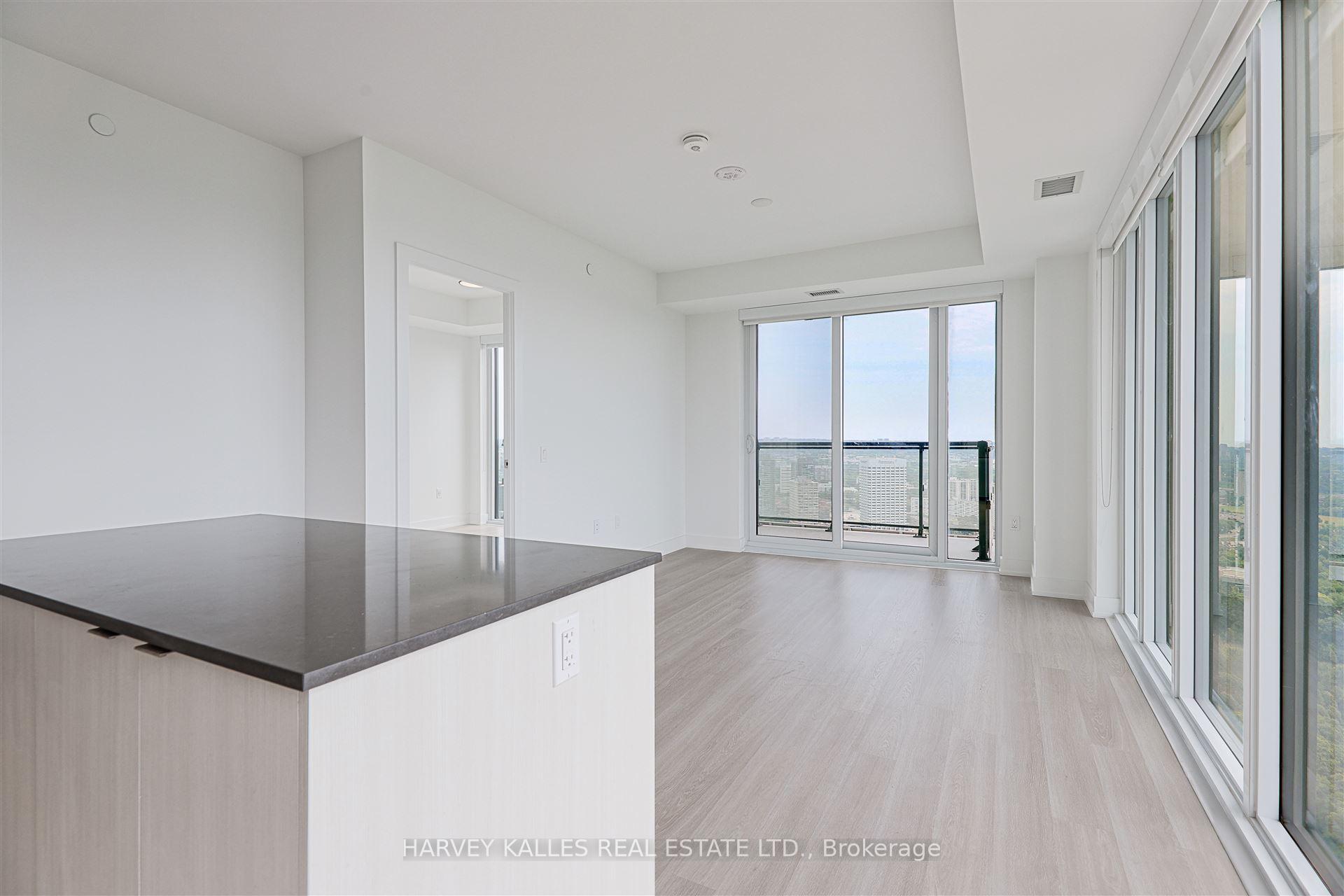 30 Inn The Park Drive 4209, Toronto Unit: 4209