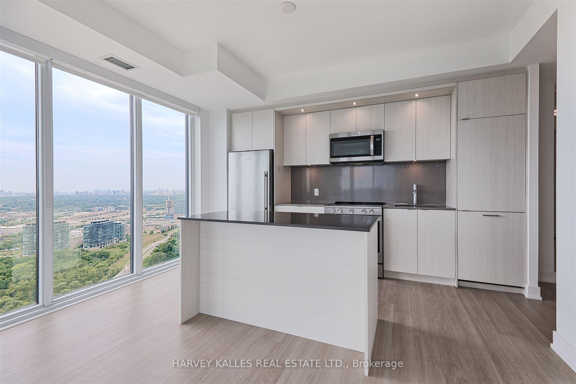 30 Inn The Park Drive 4209, Toronto Unit: 4209