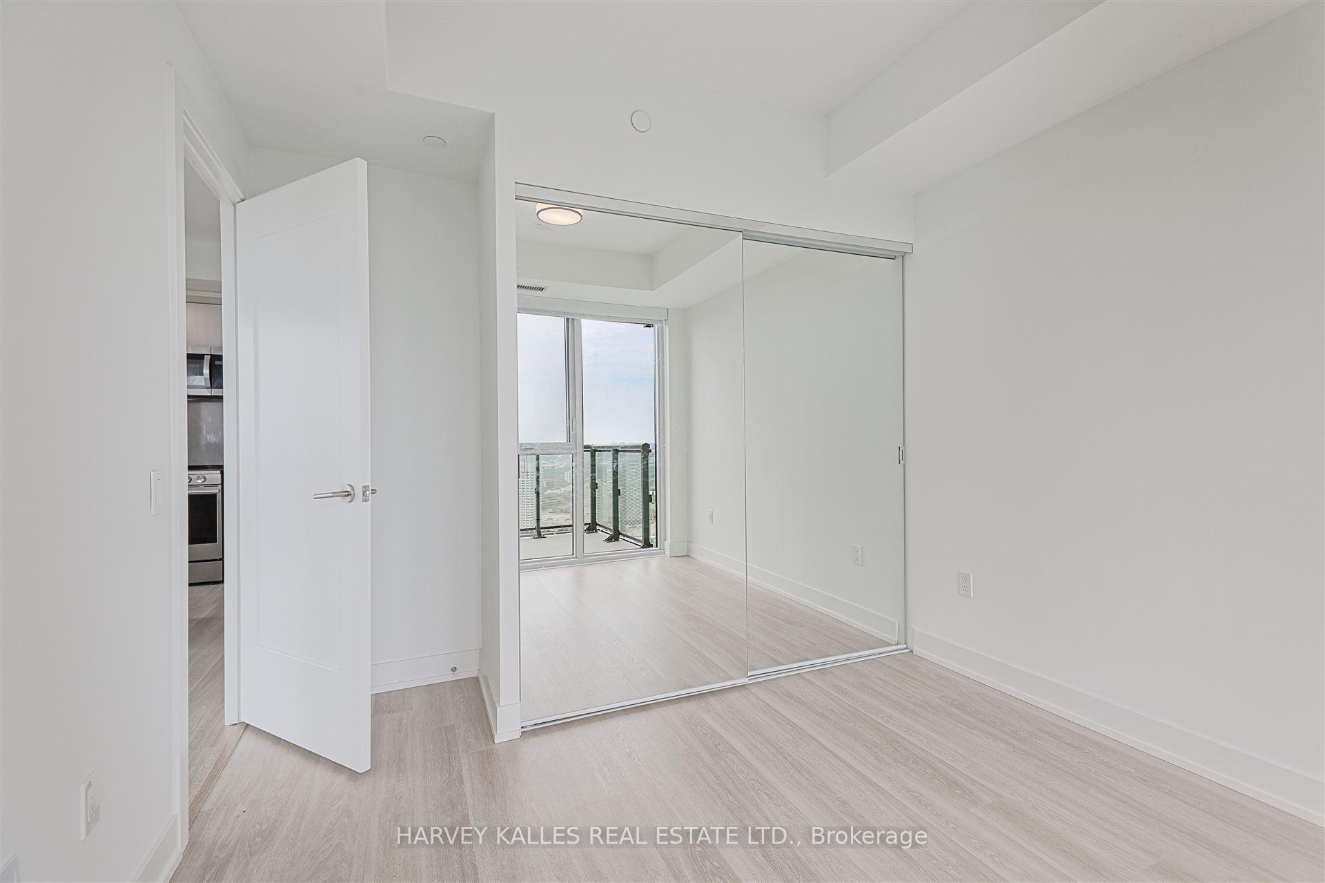 30 Inn The Park Drive 4209, Toronto Unit: 4209