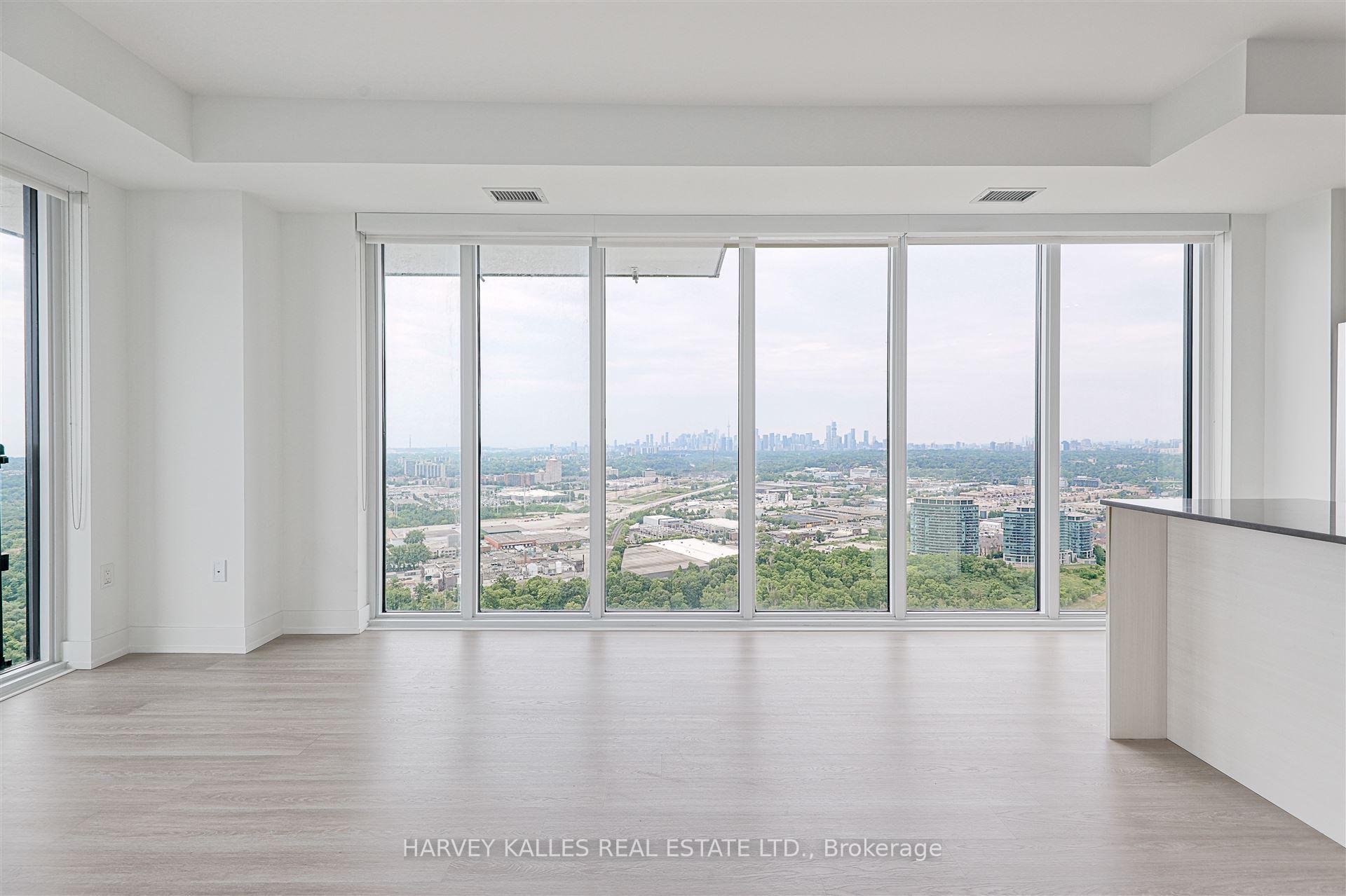30 Inn The Park Drive 4209, Toronto Unit: 4209