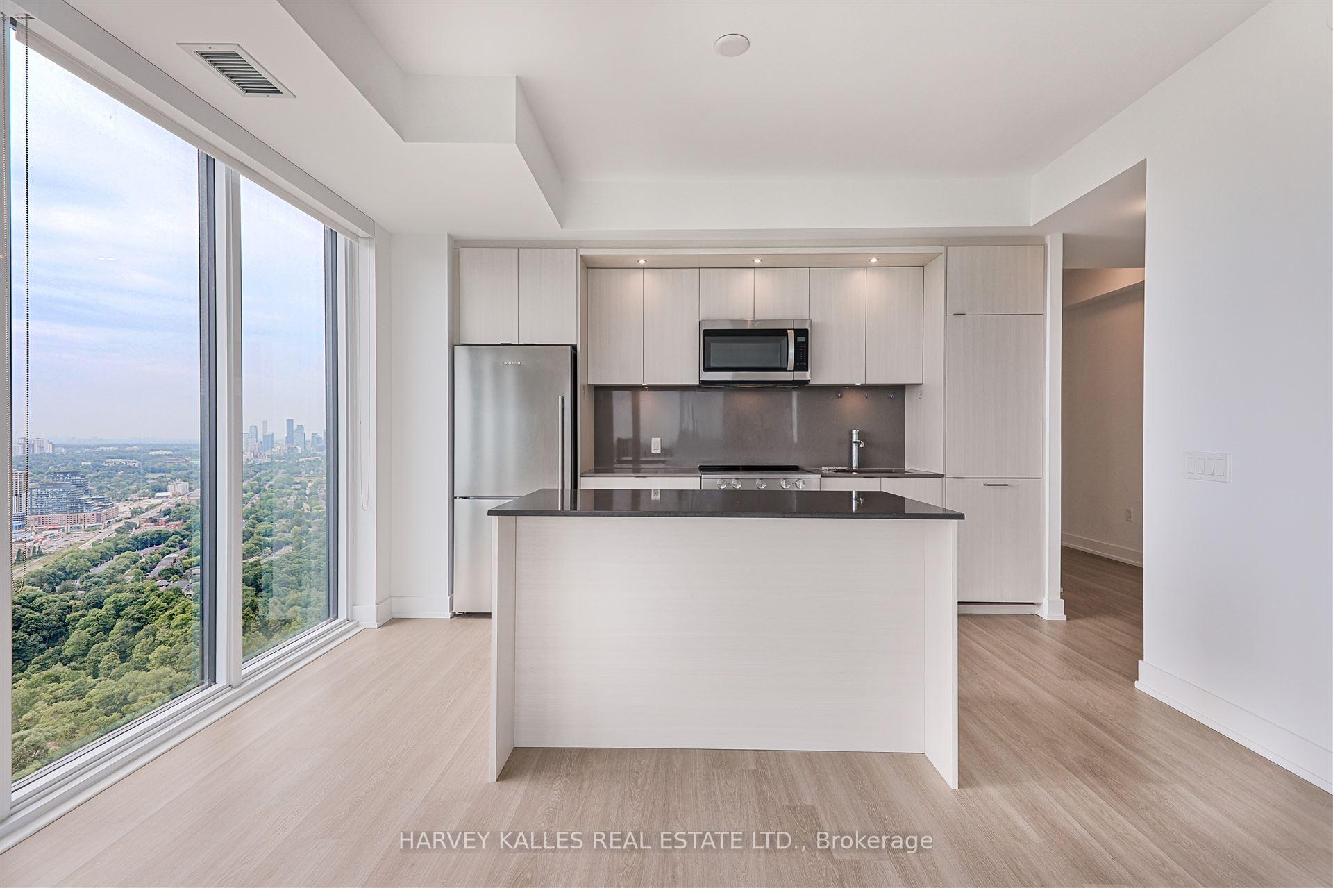 30 Inn The Park Drive 4209, Toronto Unit: 4209