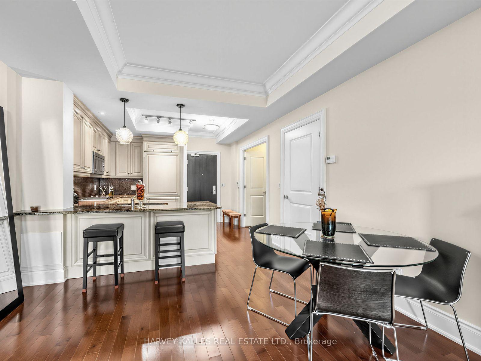 1717 Avenue Road 420, Toronto Unit: 420