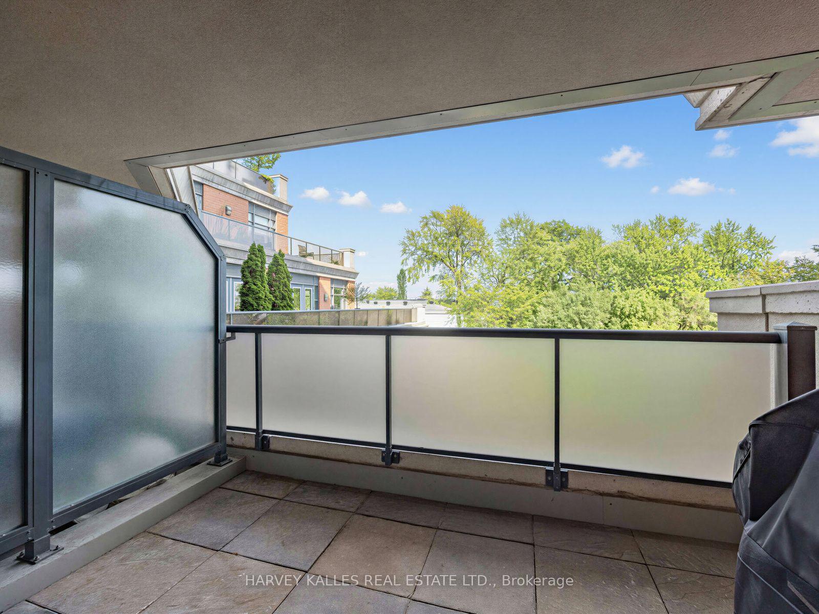 1717 Avenue Road 420, Toronto Unit: 420