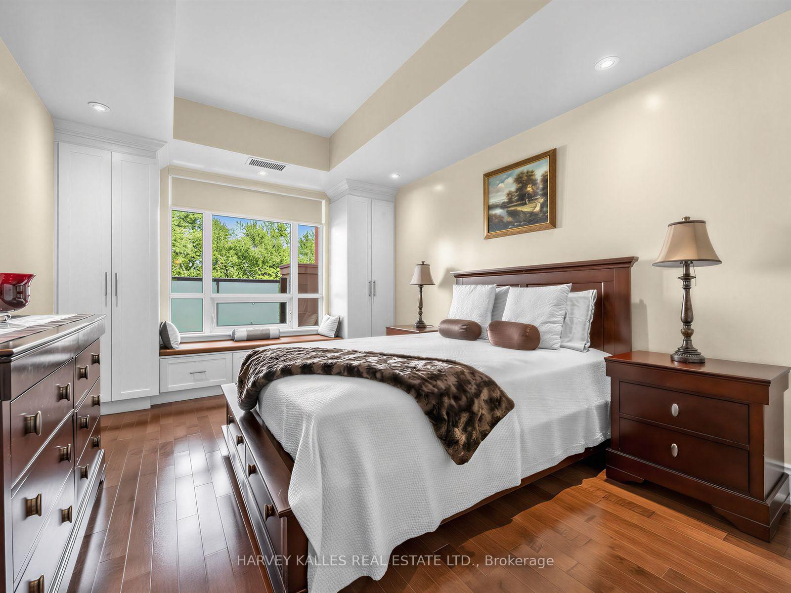 1717 Avenue Road 420, Toronto Unit: 420