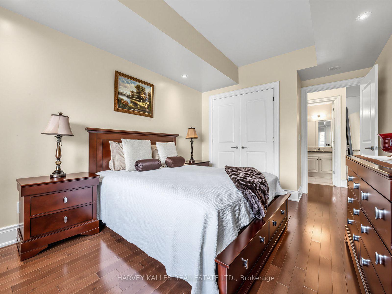 1717 Avenue Road 420, Toronto Unit: 420