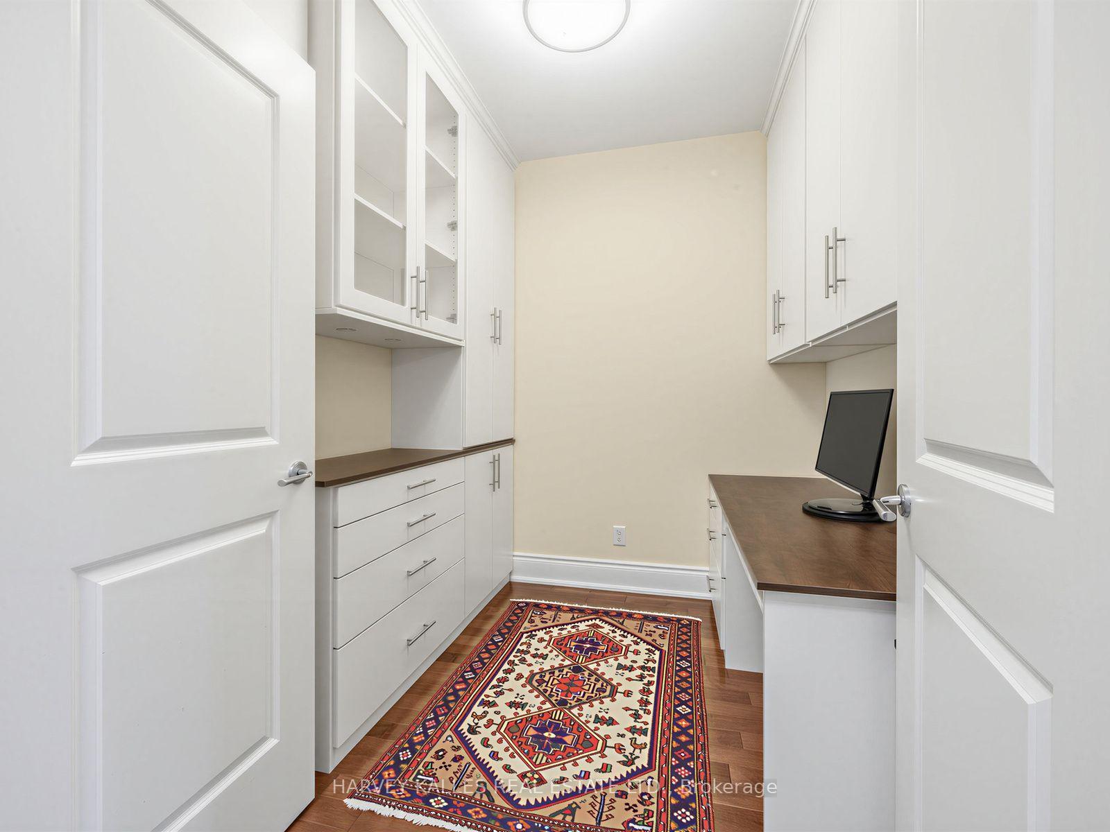 1717 Avenue Road 420, Toronto Unit: 420