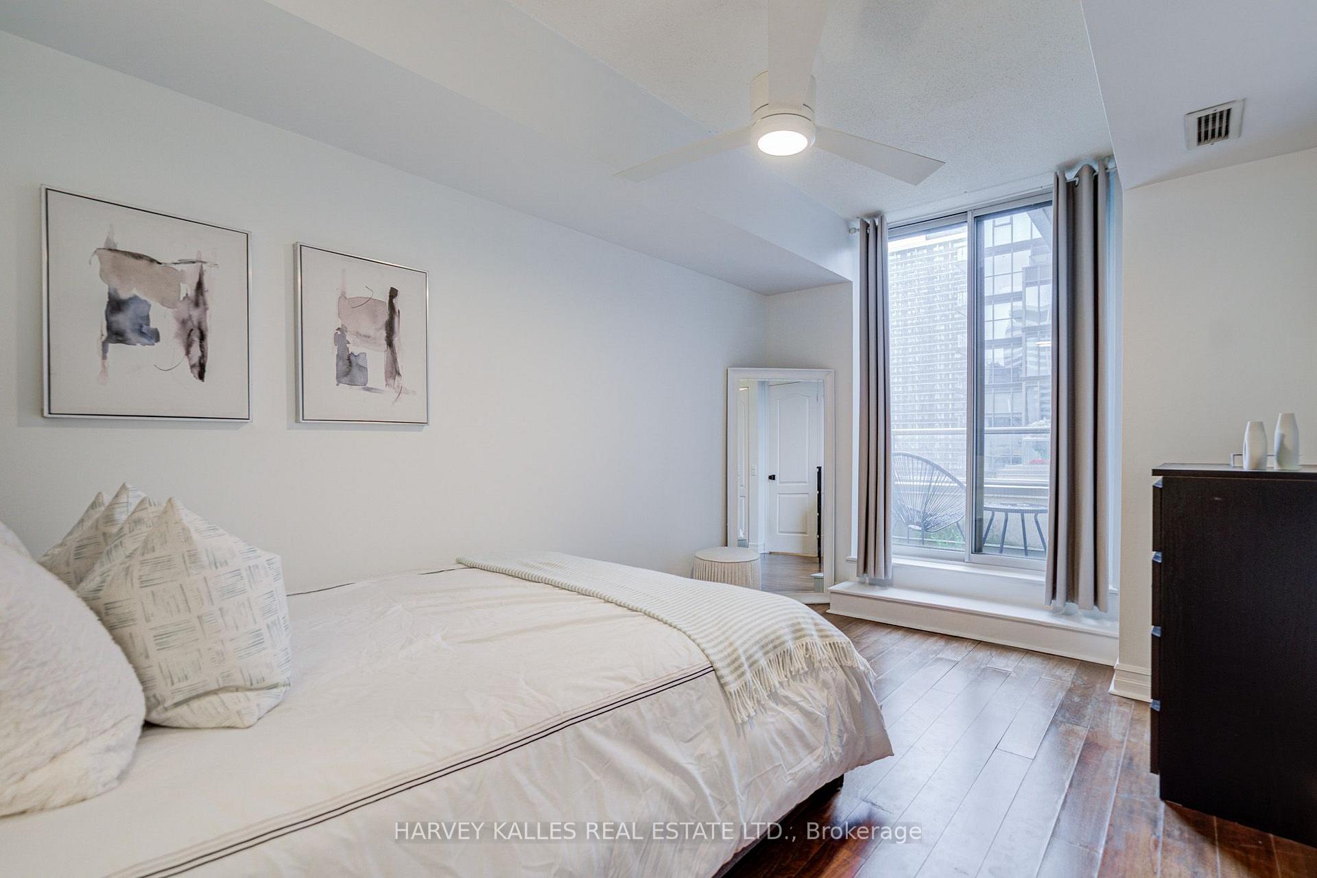 5 Rosehill Avenue 910, Toronto Unit: 910