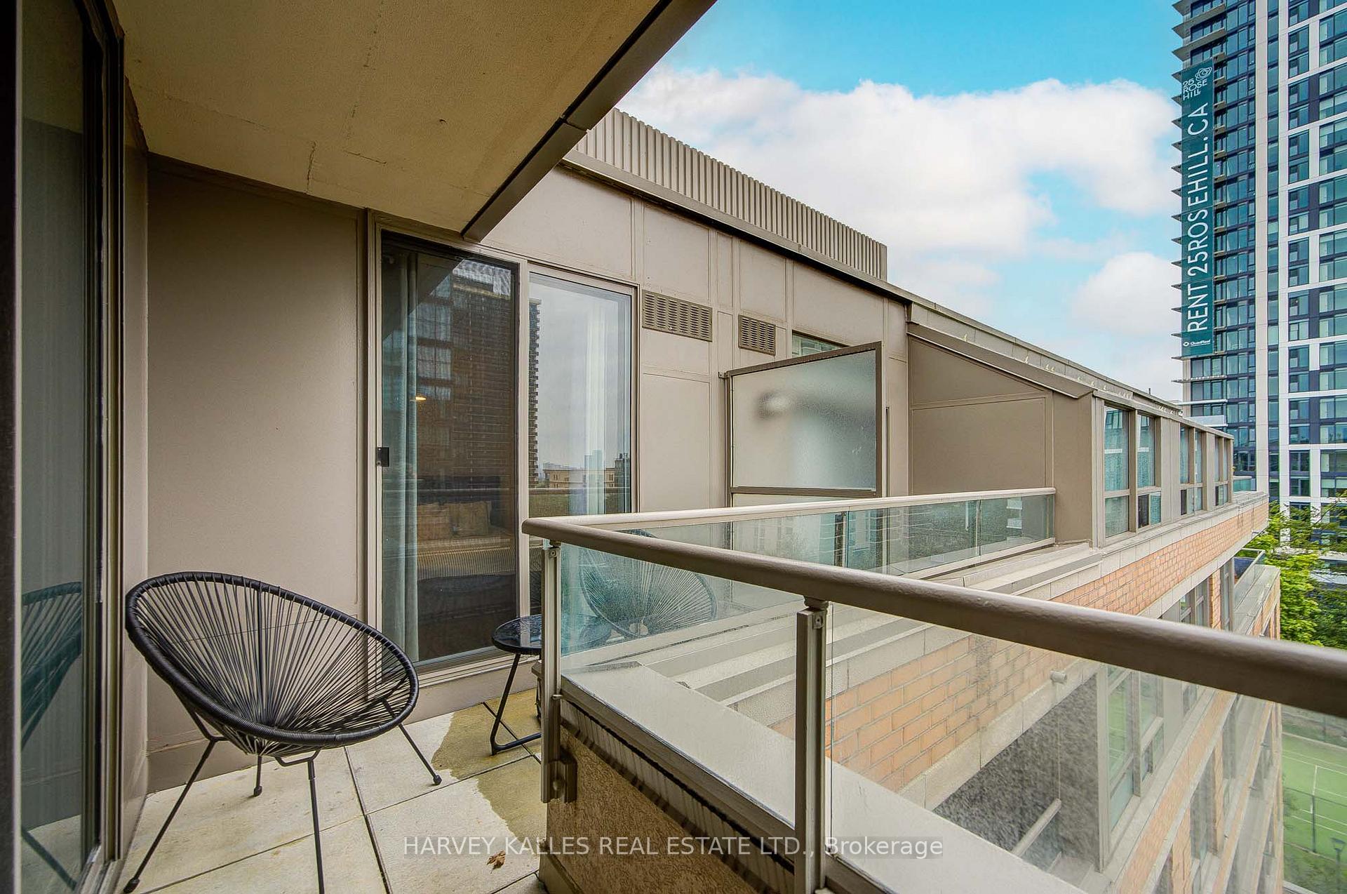 5 Rosehill Avenue 910, Toronto Unit: 910