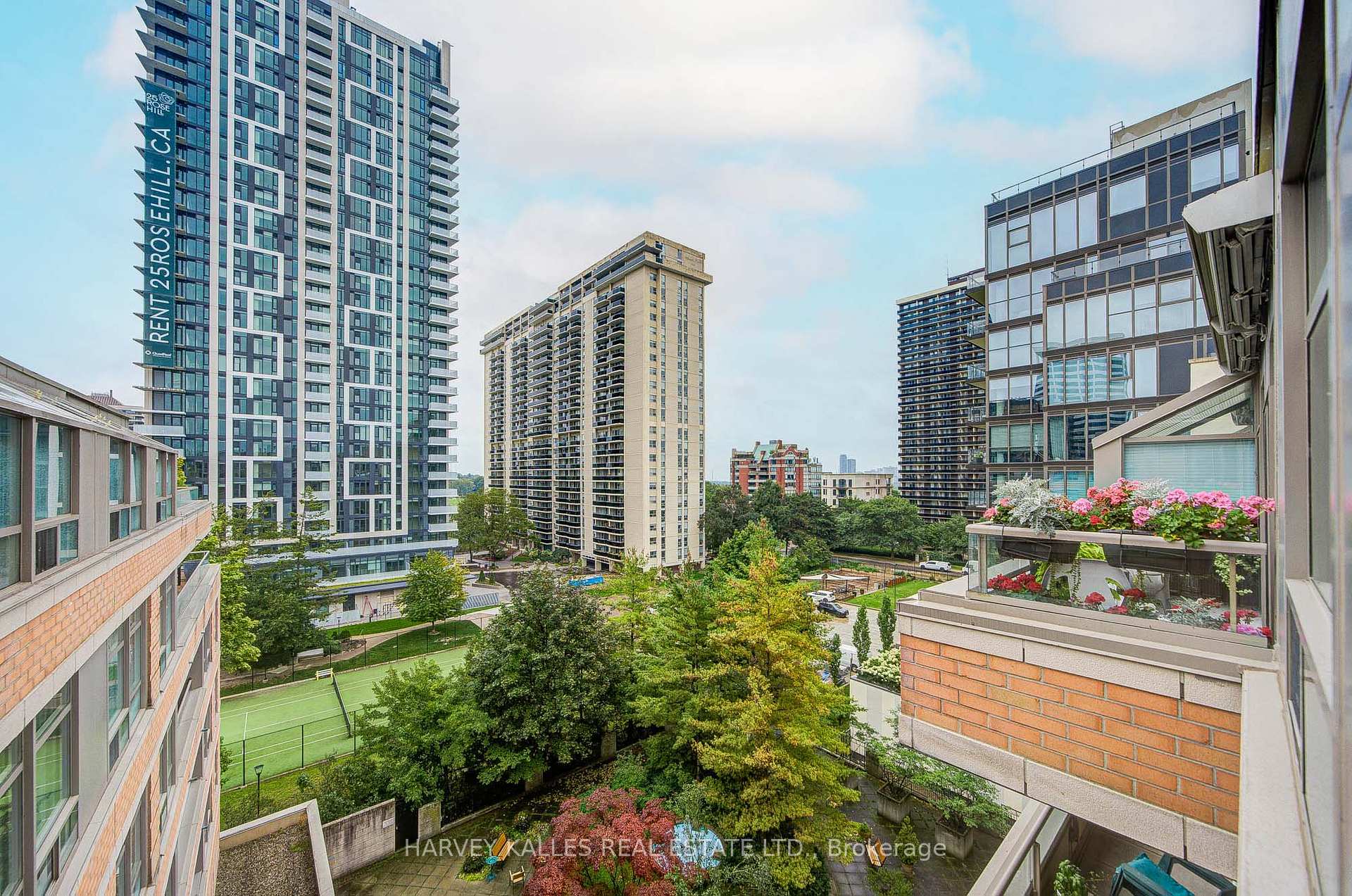 5 Rosehill Avenue 910, Toronto Unit: 910