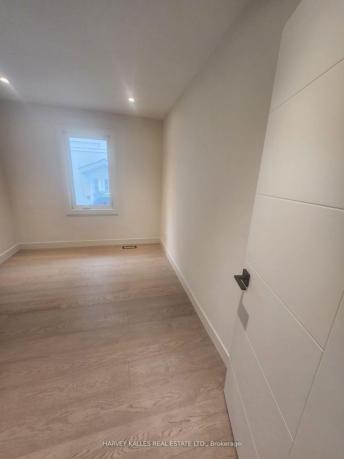 88 McAllister Road Main, Toronto Unit: Main