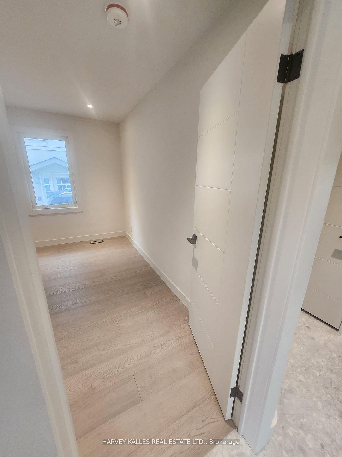 88 McAllister Road Main, Toronto Unit: Main
