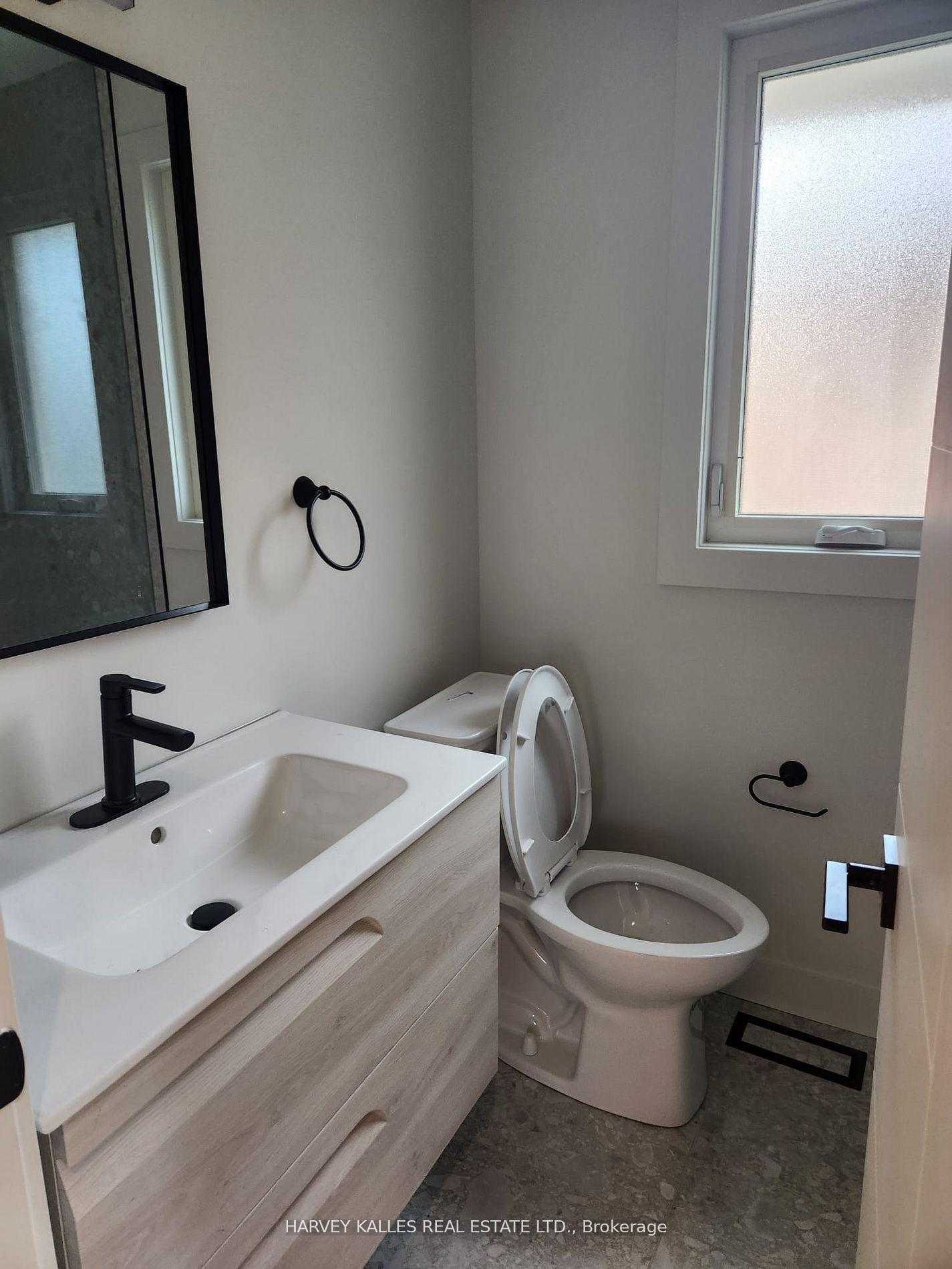 88 McAllister Road Main, Toronto Unit: Main