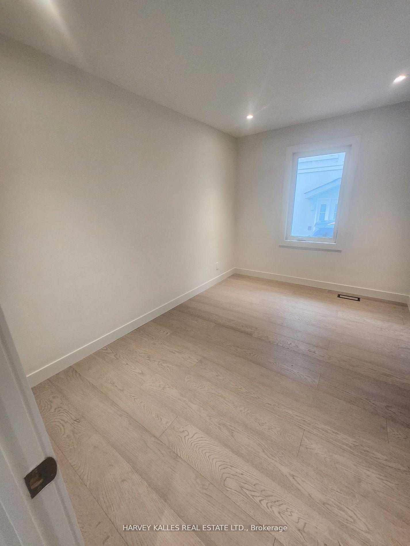 88 McAllister Road Main, Toronto Unit: Main