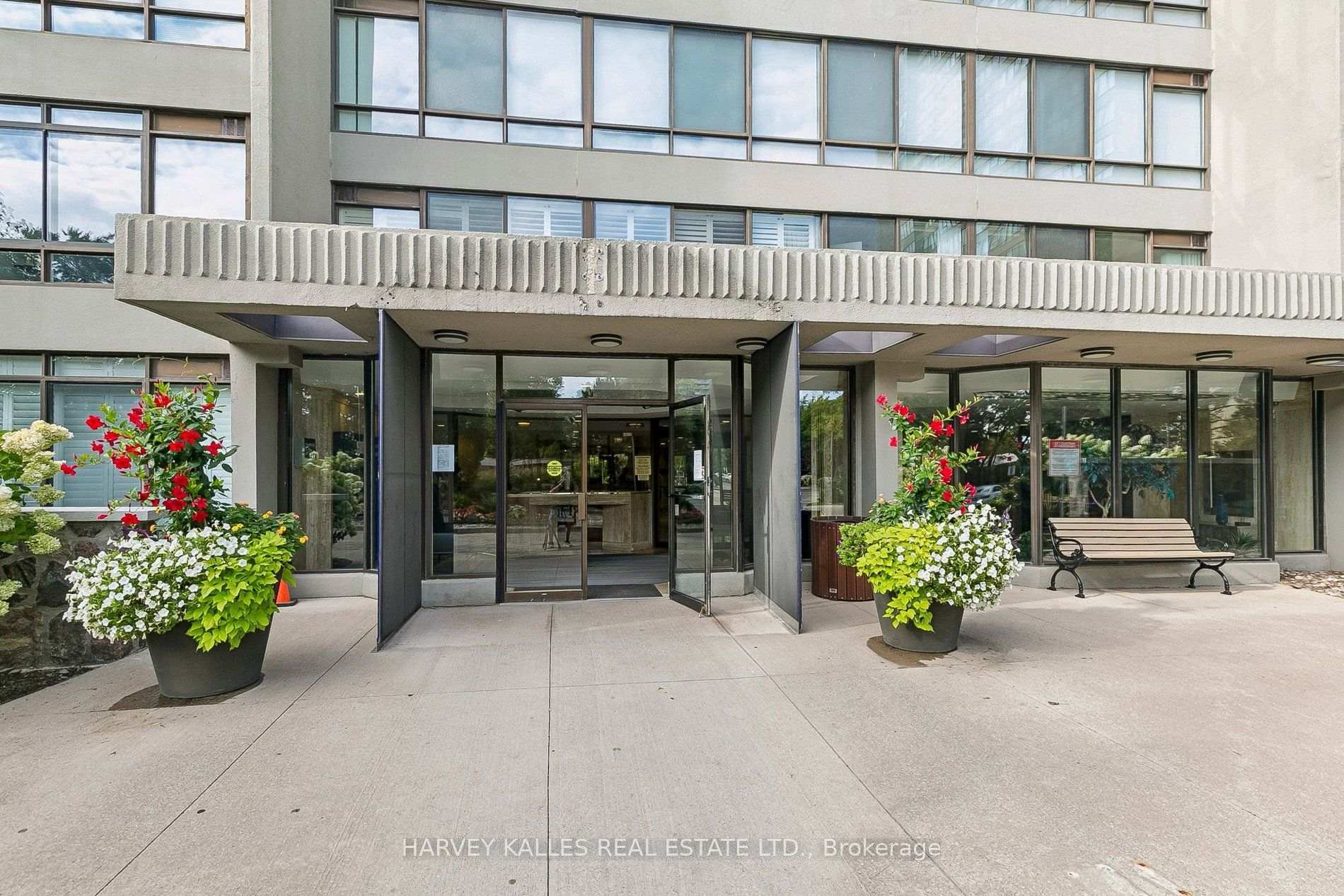 65 Skymark Drive 204, Toronto Unit: 204