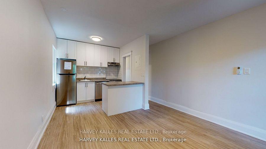 1065 Bathurst Street 6, Toronto Unit: 6