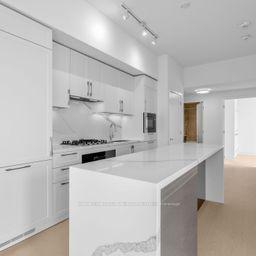 8 Manor Road W 807, Toronto Unit: 807