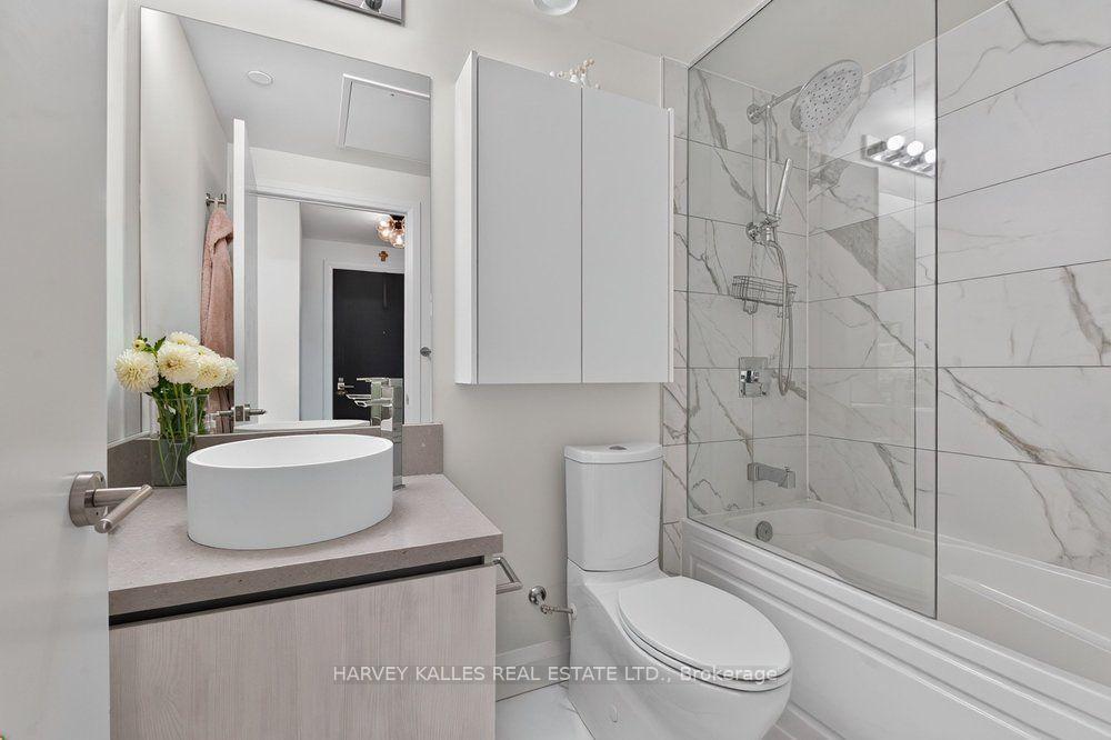 151 Avenue Road, Toronto