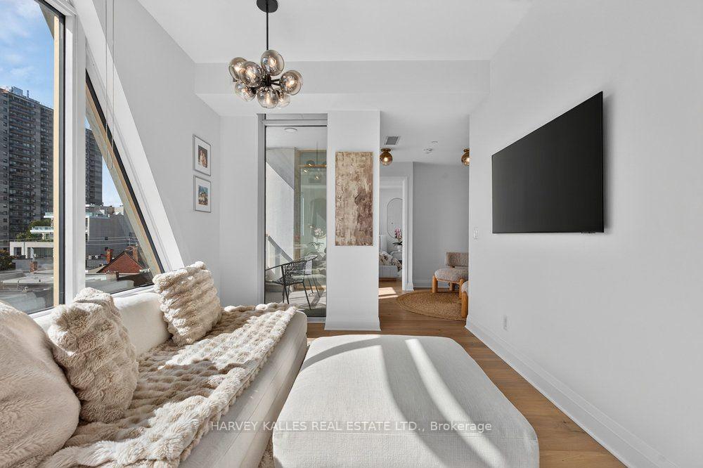 151 Avenue Road, Toronto