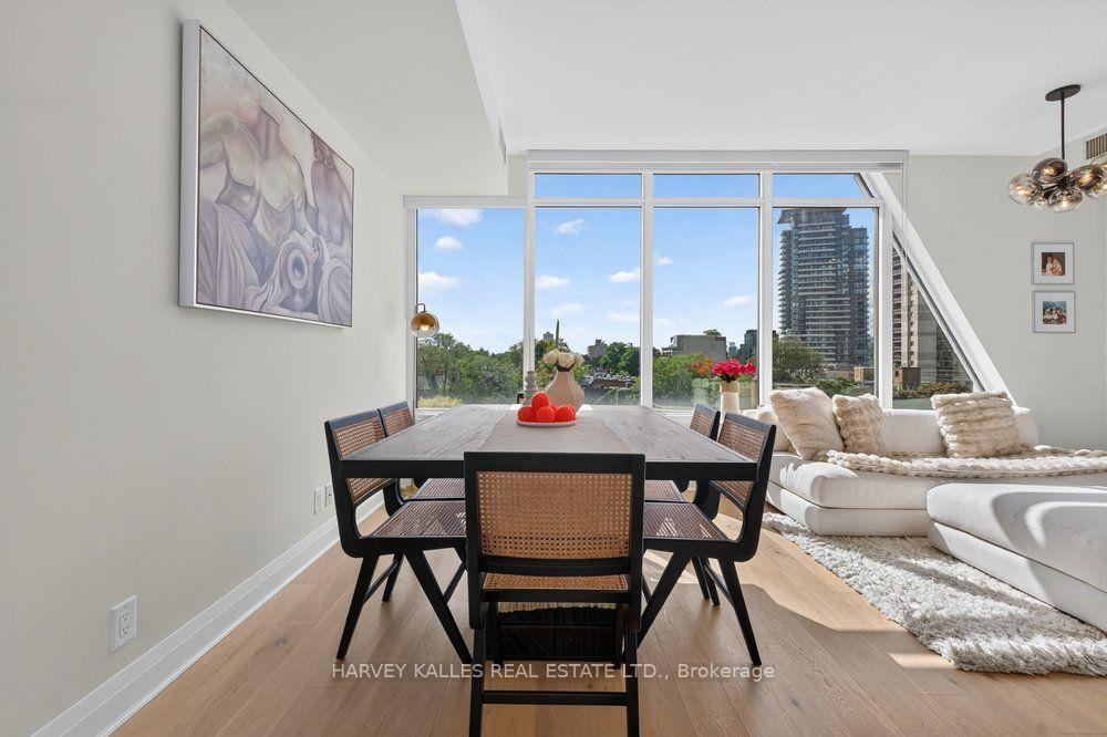 151 Avenue Road, Toronto