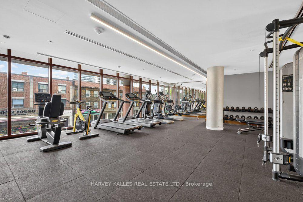 151 Avenue Road, Toronto