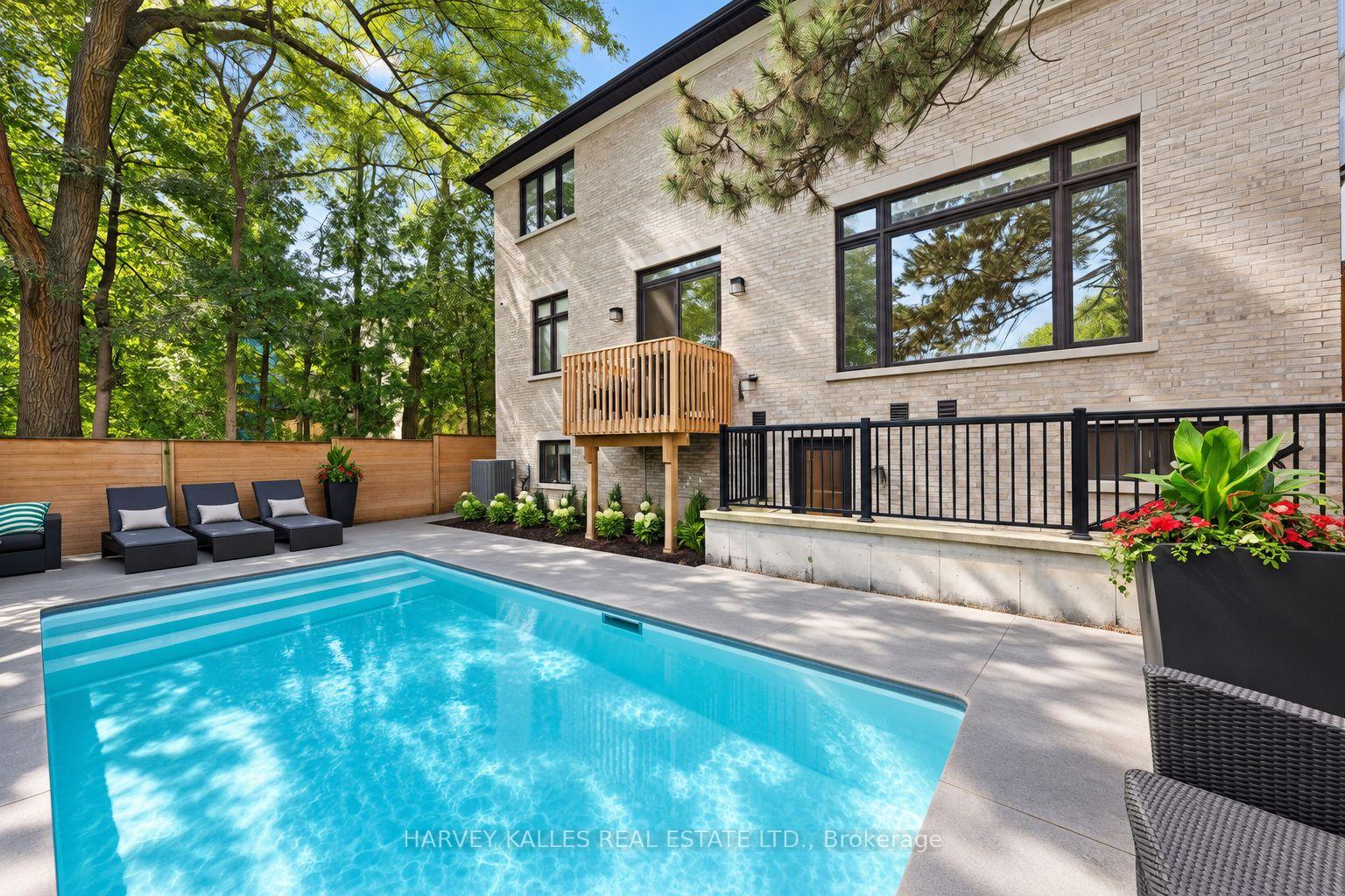 523 Vesta Drive, Toronto