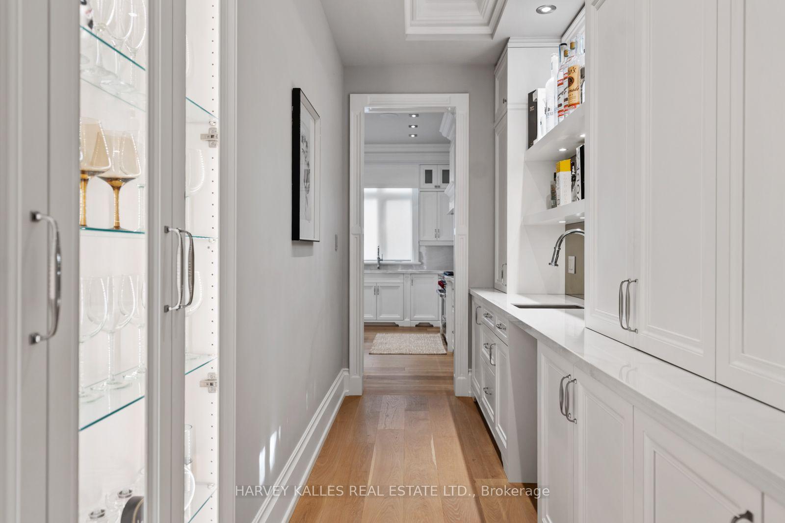523 Vesta Drive, Toronto