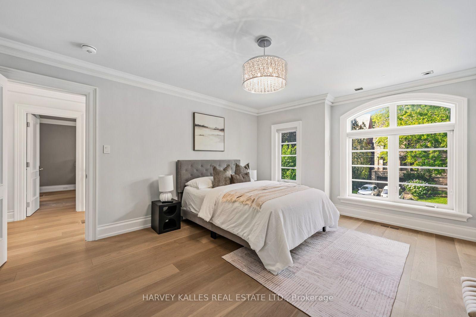523 Vesta Drive, Toronto