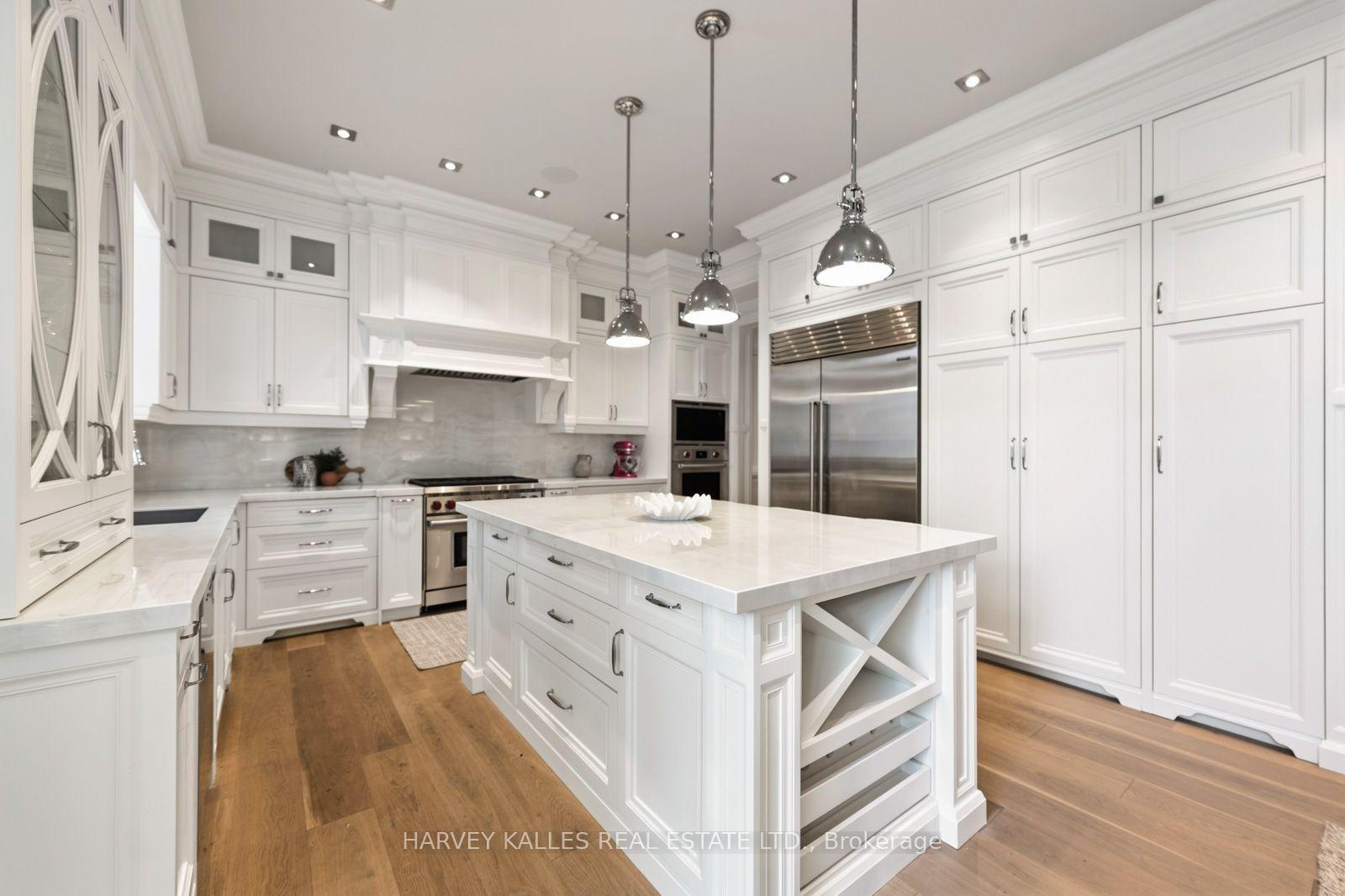 523 Vesta Drive, Toronto