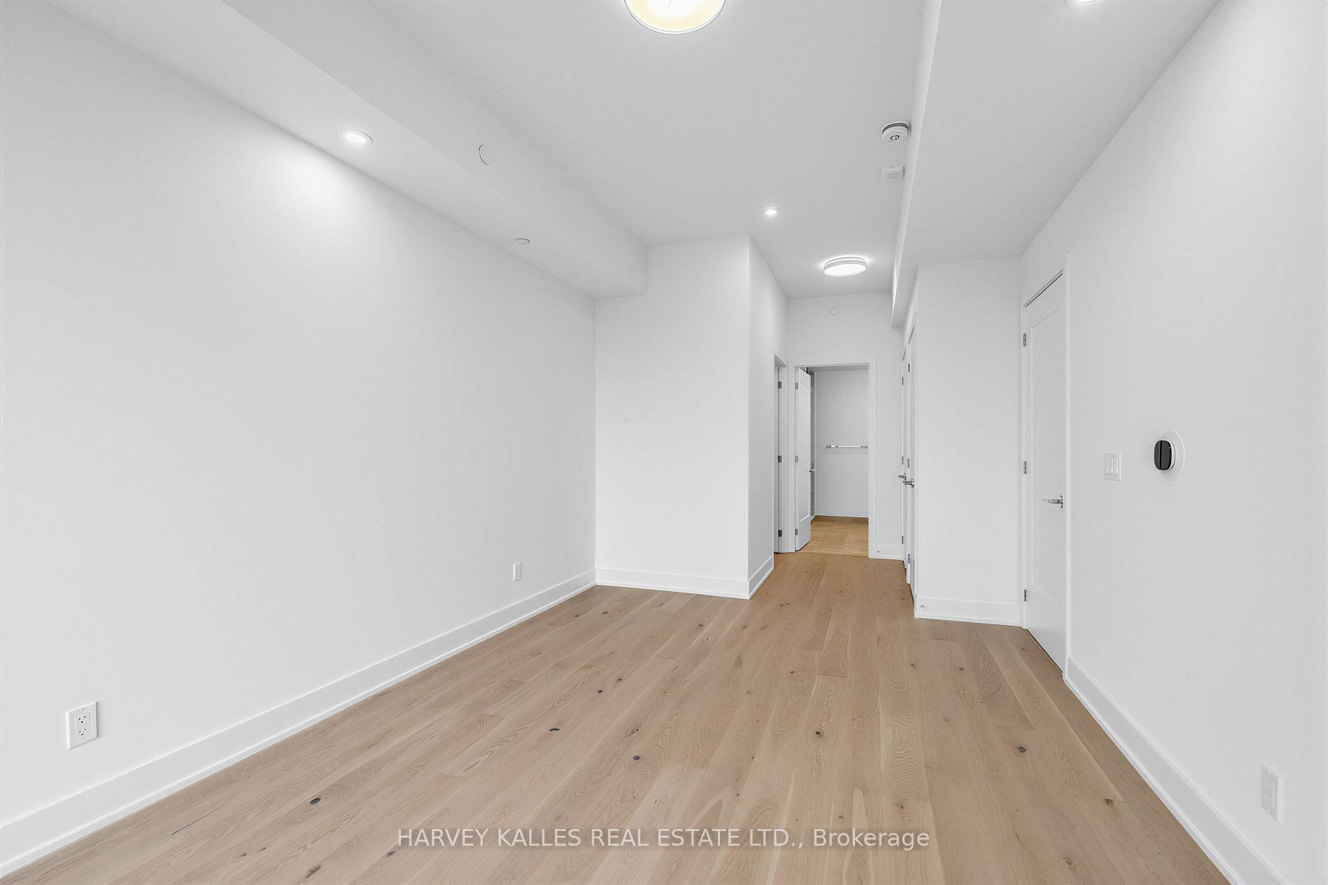 8 Manor Road W LPH4, Toronto Unit: LPH4
