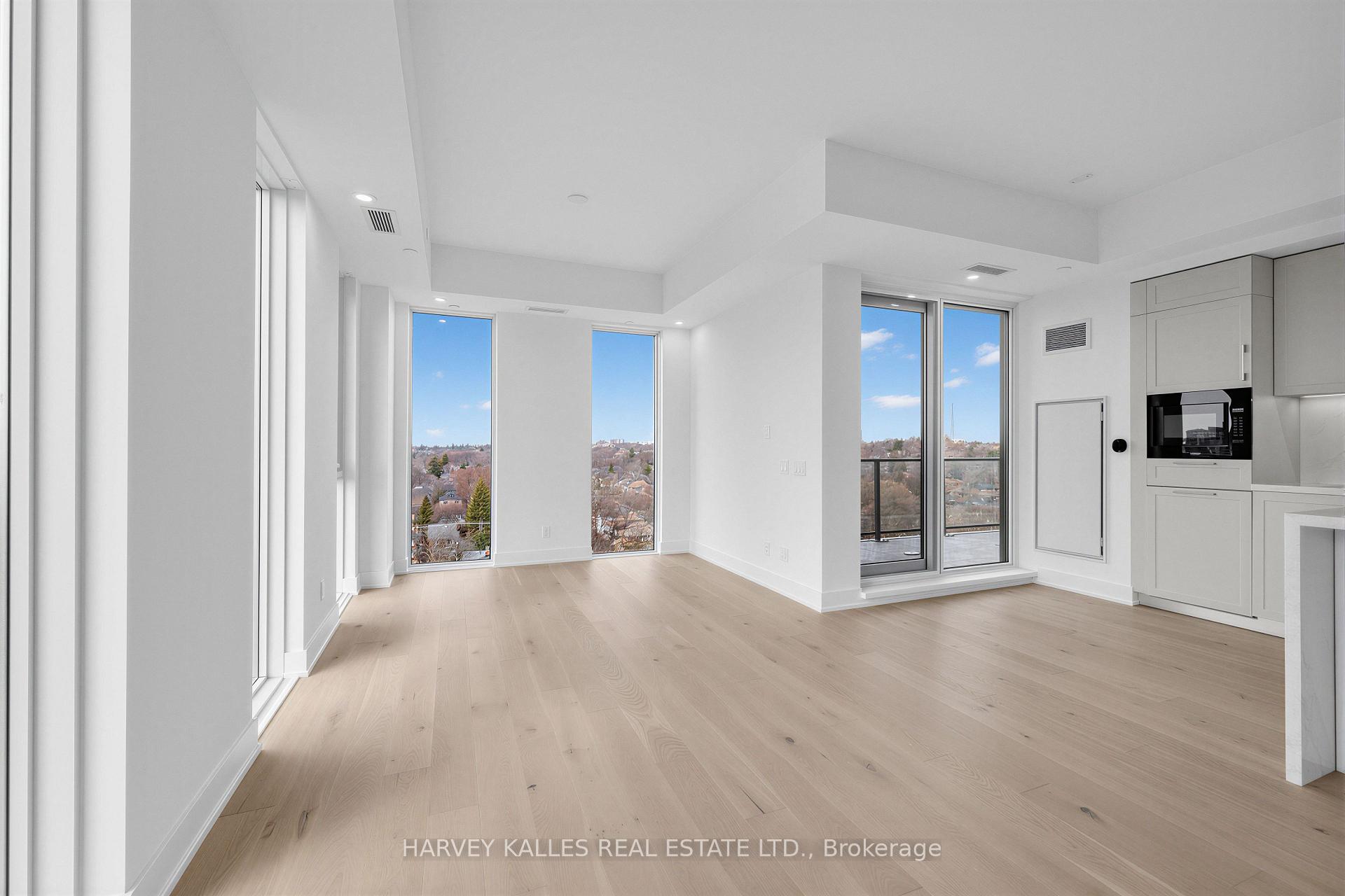 8 Manor Road W LPH4, Toronto Unit: LPH4