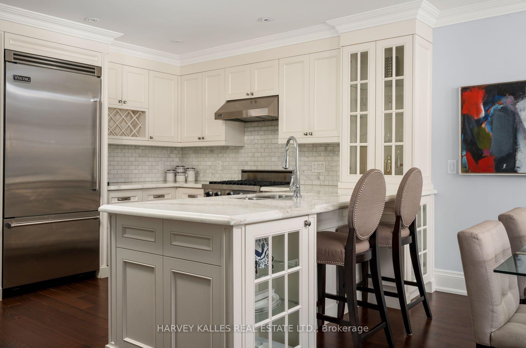 319 Lonsdale Road N 2D, Toronto Unit: 2D